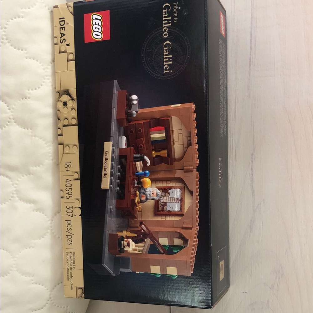 Lego Galileo Galilei Tribute Set in Brown, Tan and Black